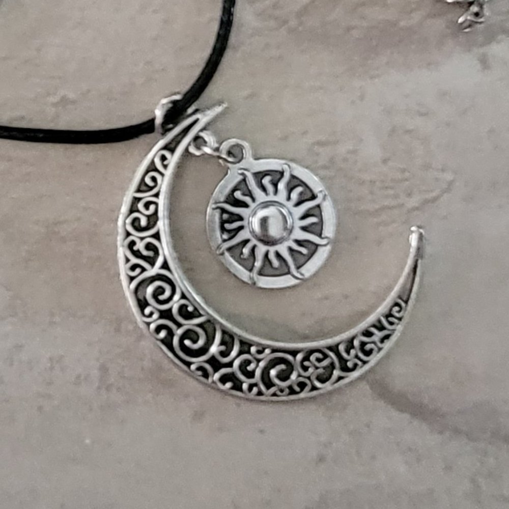 Silvertone Cresent Moon & Sun  NWT